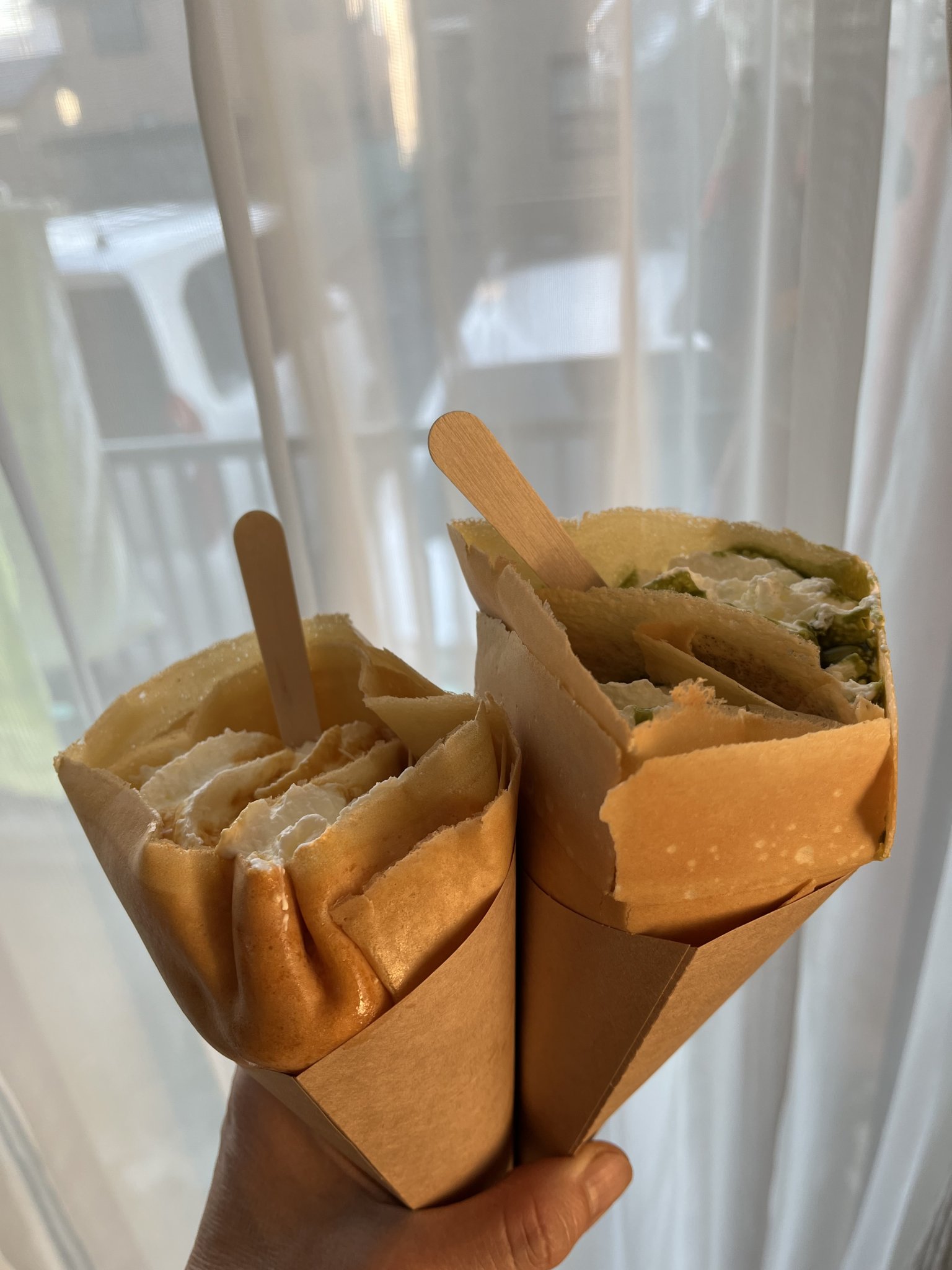 究極の生クリームクレープ専門店 CINQ MINUTES 岐阜店のレポート写真2（えころん）