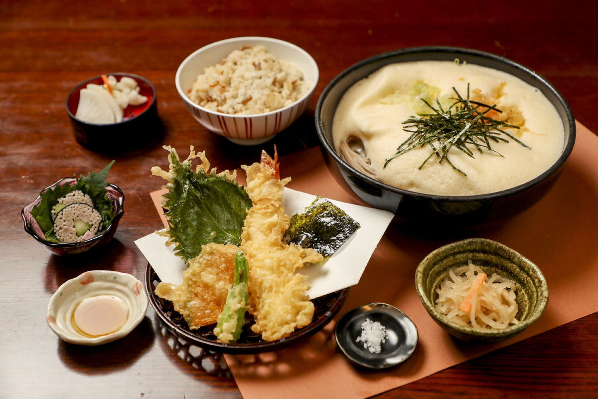 有喜天御膳…1,815円｜有喜天そば
一品
一菜
かやくご飯
香の物