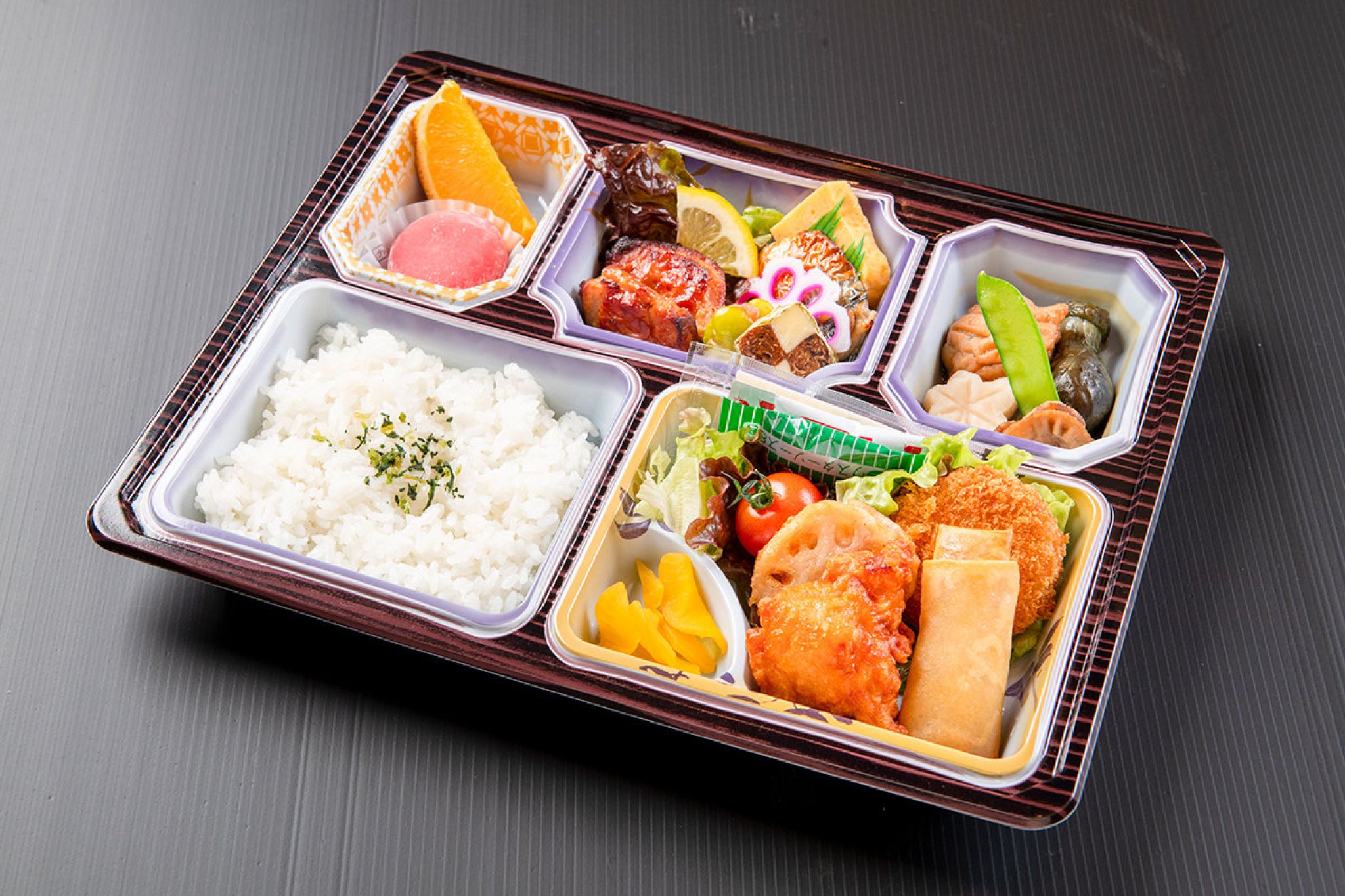 だんらんセット…1,512円｜バランス良く様々なお料理が入ったお値打ちセット。