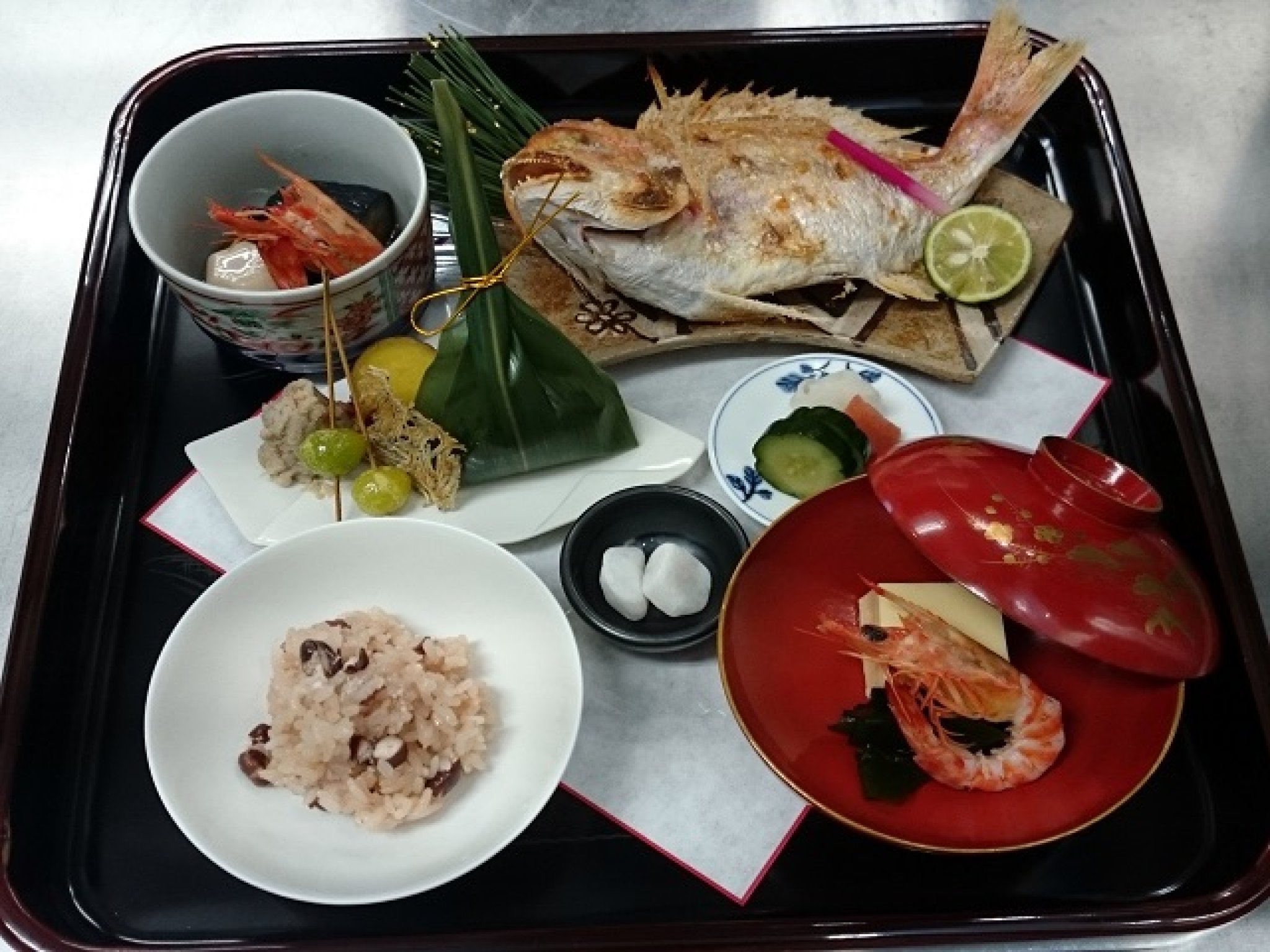お喰い初め膳…3,300円｜一生に一度の大切な思い出となる「お喰い初め」。家族みんなが笑顔になる時間だから...