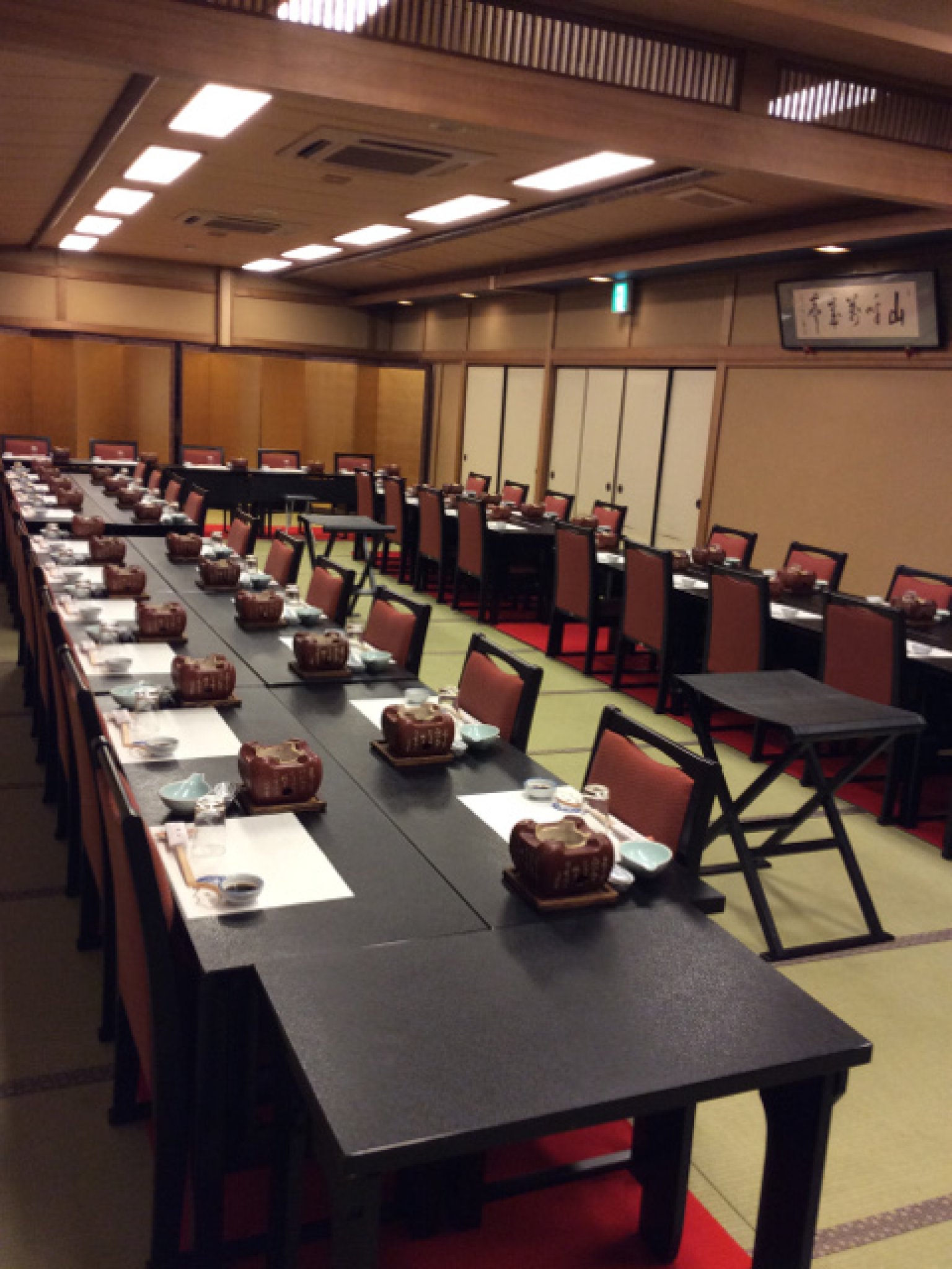 大広間。宴会ごとに様々に対応。