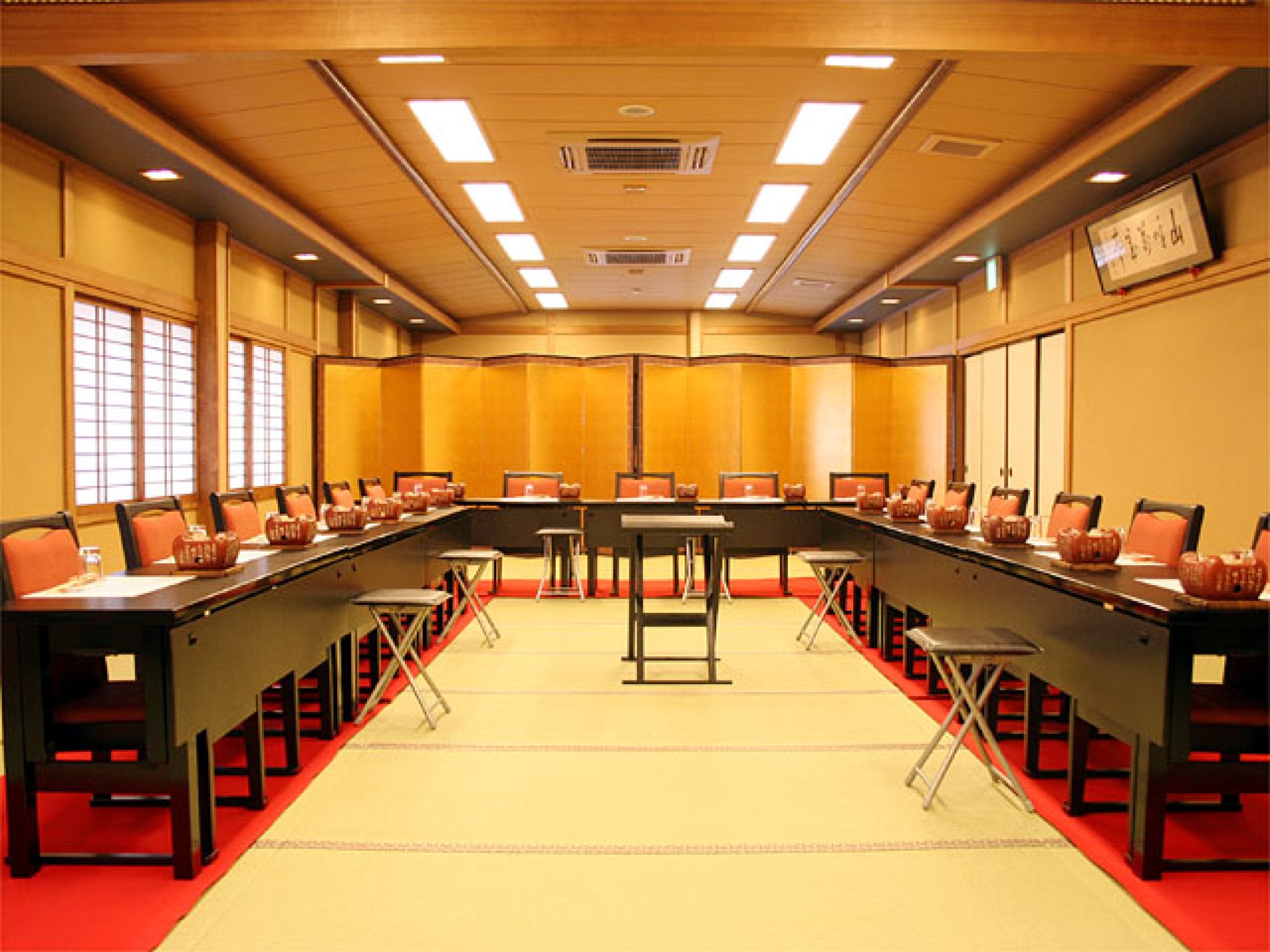 20名まで利用可能な大広間は婚礼から各種宴会、会社の行事にと幅広く使える。