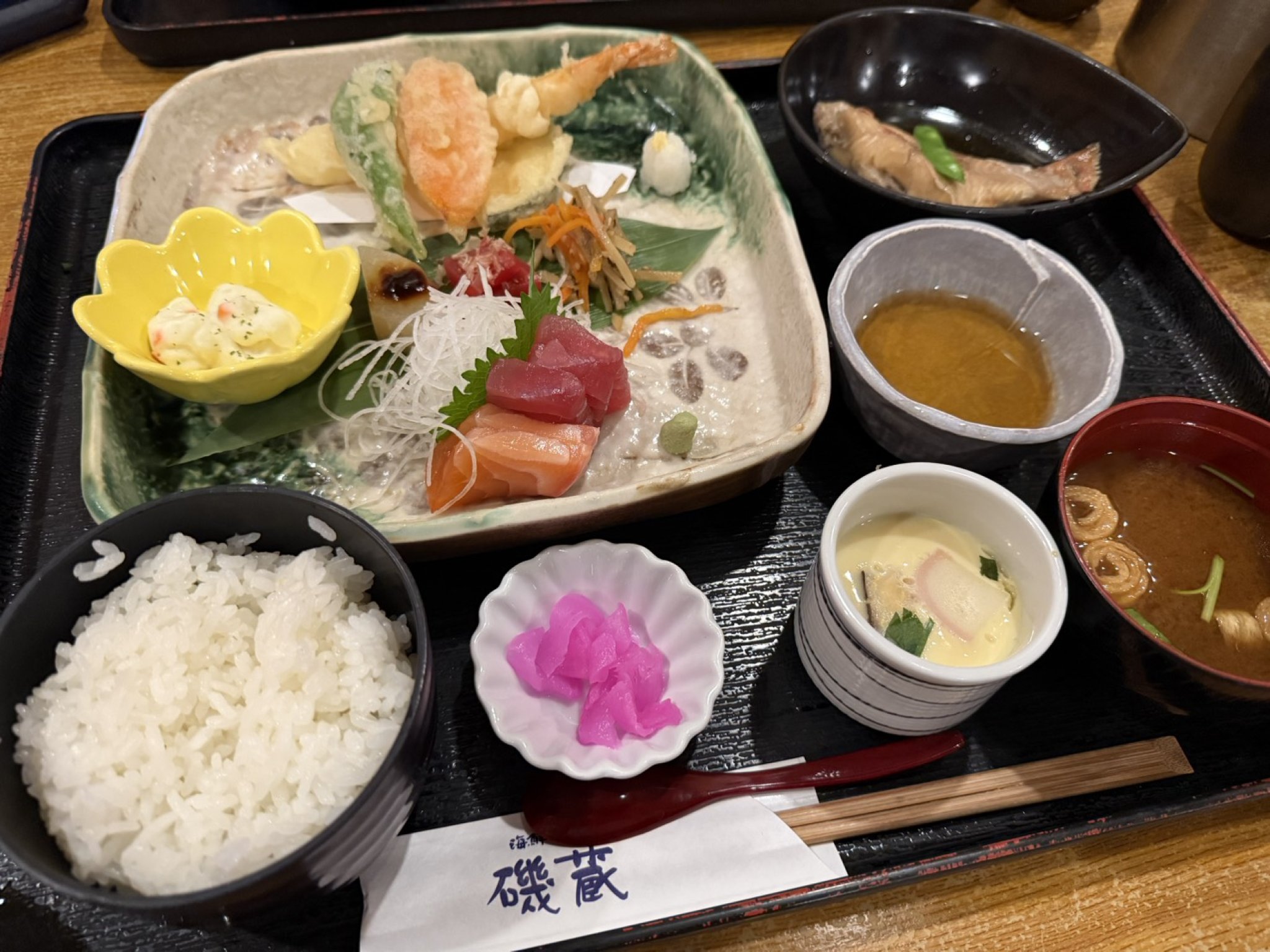 海鮮炉端 磯蔵のレポート写真1（マナブ）