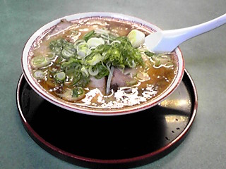 第一旭ラーメンのレポート写真1（伸びたくん）
