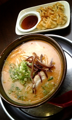 旭川ラーメン 丑太郎のレポート写真1（コロン）