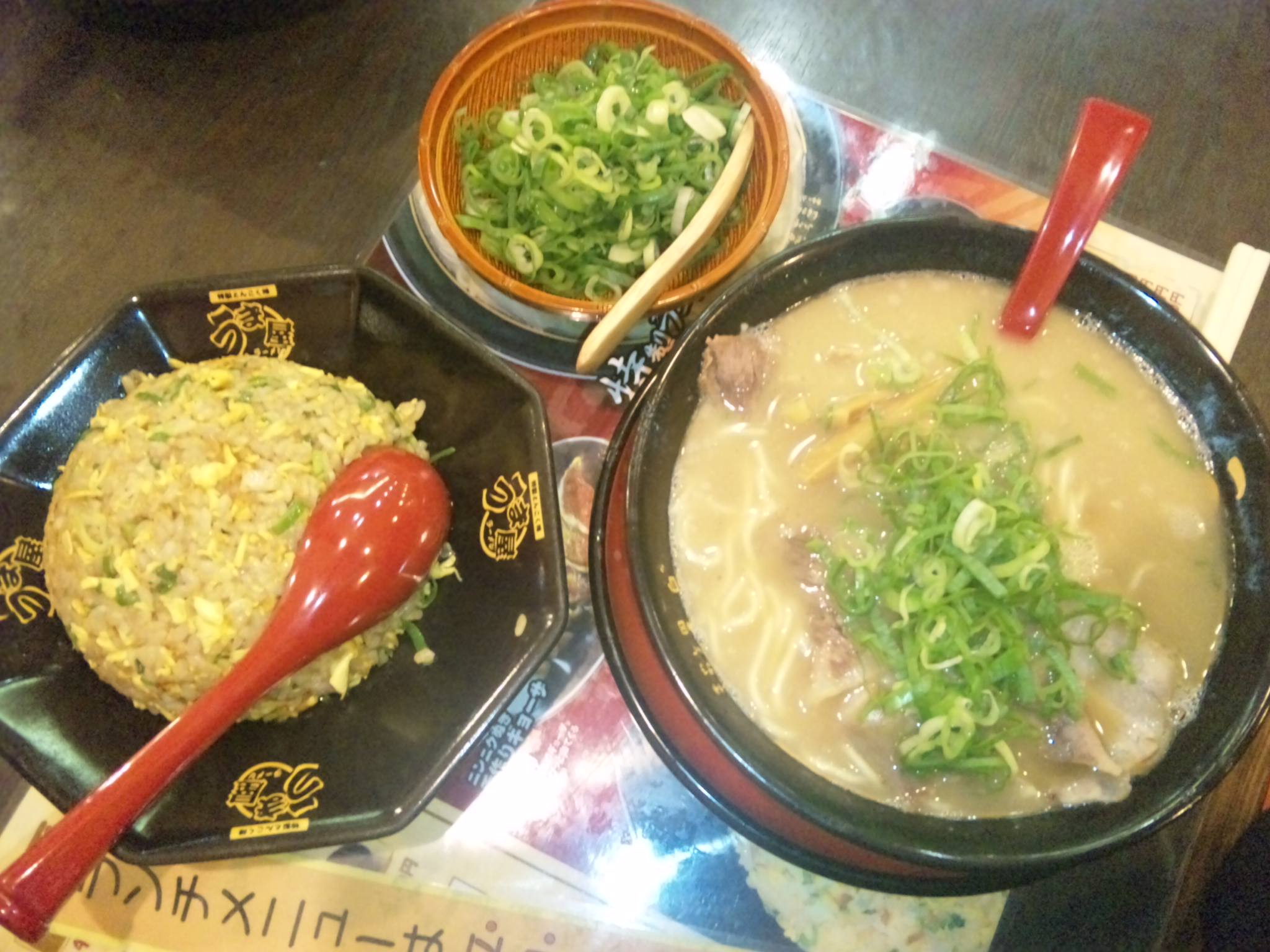 豚旨うま屋ラーメン 岐阜柳津店のレポート写真1（マロン）