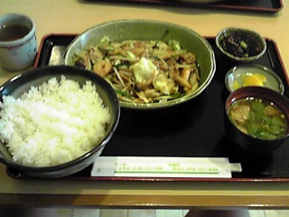 きちんとおいしい 加納屋 正木店のレポート写真1（伸びたくん）