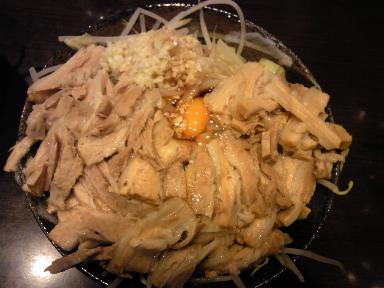 自家製極太筋肉麺 男は黙って前を行け!のレポート写真1（ゆかそ）