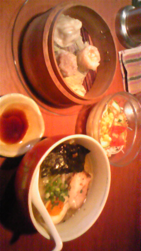 中華食堂 梵のレポート写真1（たな）