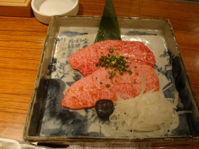 炭火焼肉・冷麺 めいらく苑 入舟町のレポート写真2（きのっぴ）