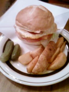 CENTER4 HAMBURGERSのレポート写真3（さくら）